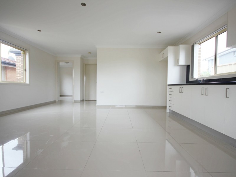 6a Lansbury Street, Edensor Park NSW 2176