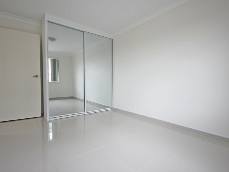 6a Lansbury Street, Edensor Park NSW 2176