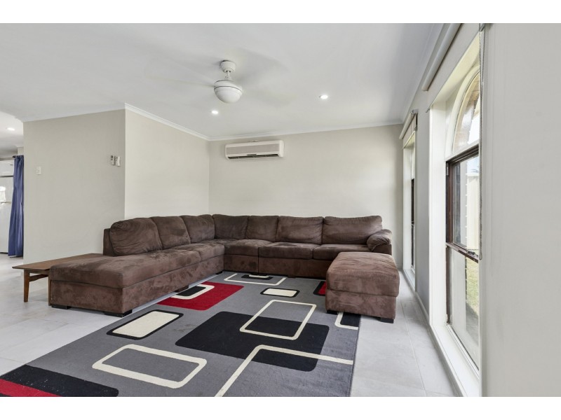 5 Lawton Place, Oakhurst NSW 2761