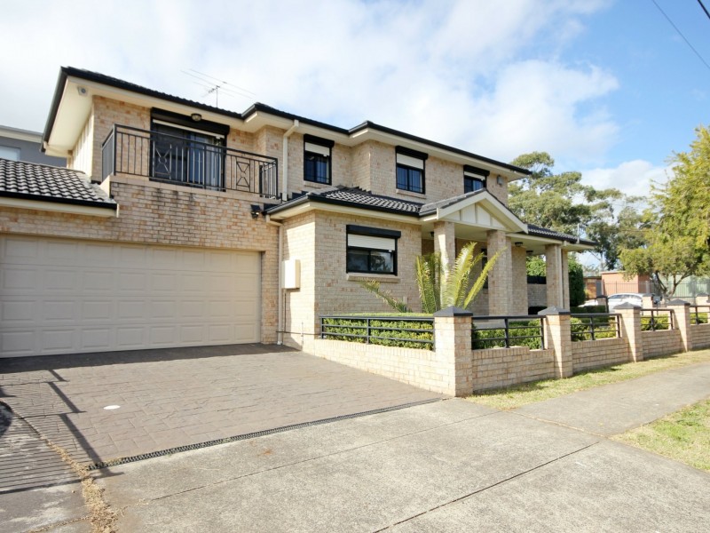 10 Hollywood Street, South Wentworthville NSW 2145