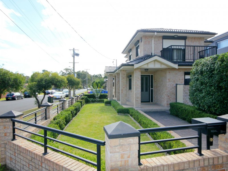 10 Hollywood Street, South Wentworthville NSW 2145
