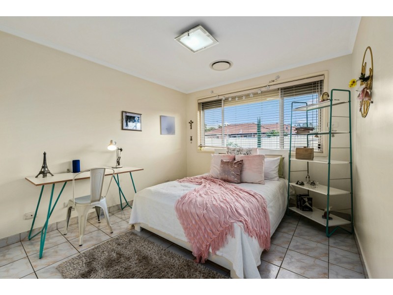 4 Osprey Avenue, Green Valley NSW 2168