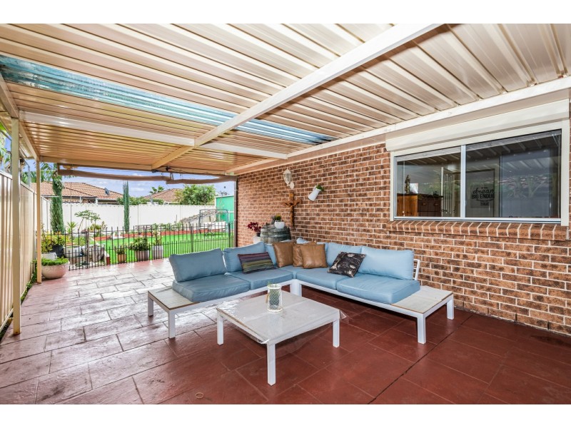 4 Osprey Avenue, Green Valley NSW 2168