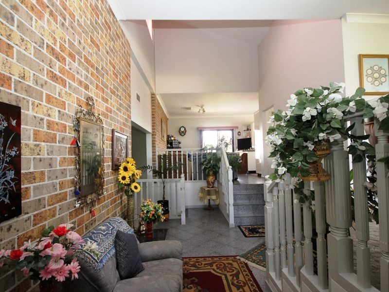 21 Hanwood Place, Edensor Park NSW 2176