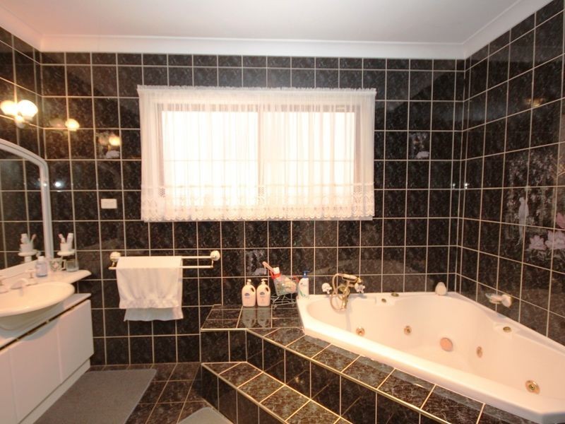 21 Hanwood Place, Edensor Park NSW 2176