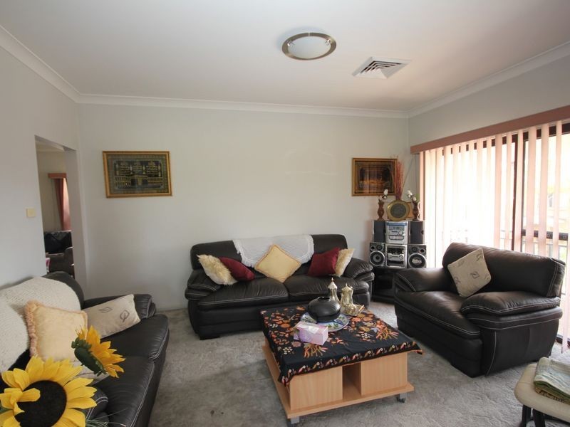 21 Hanwood Place, Edensor Park NSW 2176