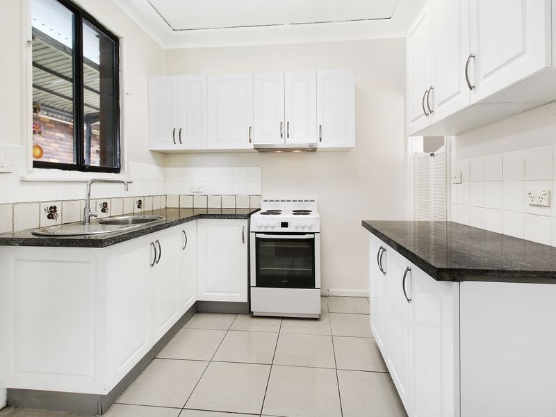 5 Rowley Street, Smithfield NSW 2164