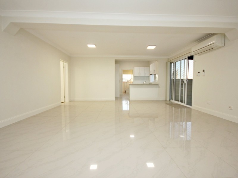 237 Brenan Street, Smithfield NSW 2164