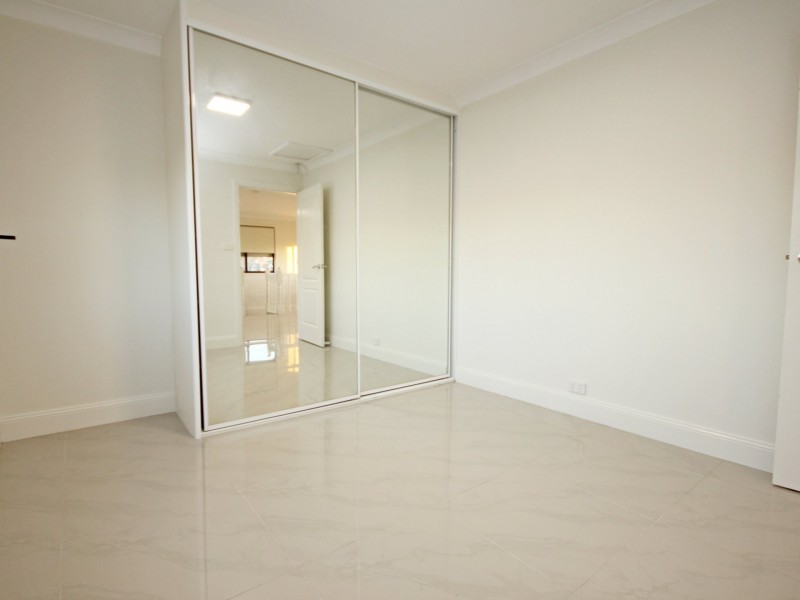 237 Brenan Street, Smithfield NSW 2164