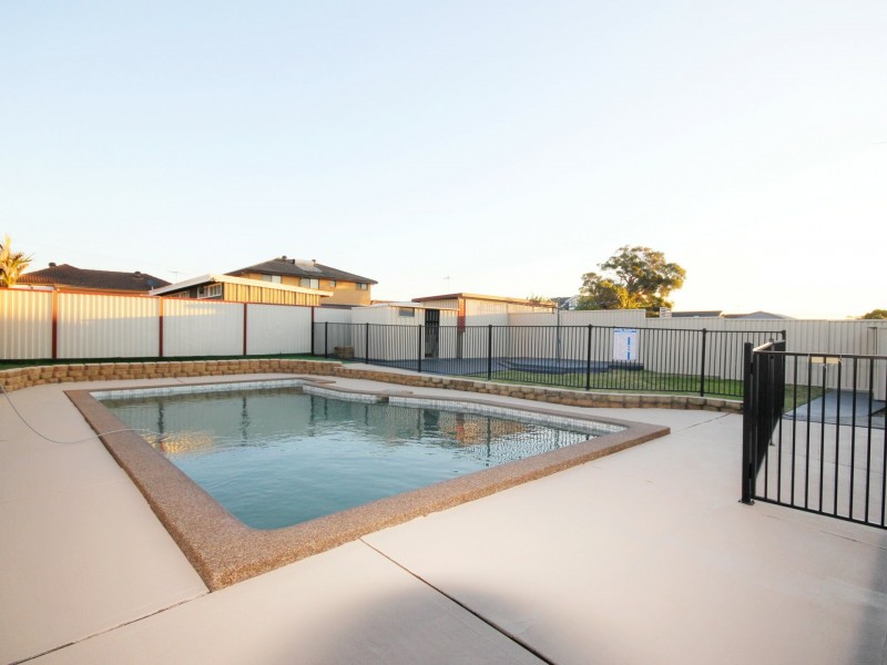 237 Brenan Street, Smithfield NSW 2164