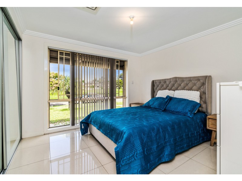 15 Rogan Crescent, Prairiewood NSW 2176