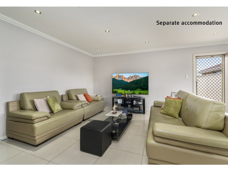 15 Rogan Crescent, Prairiewood NSW 2176