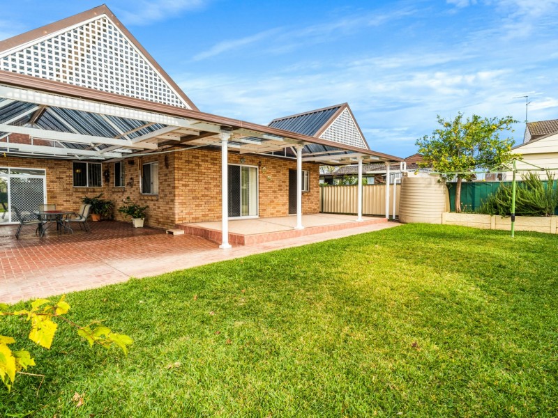 26 Woodlands Avenue, Bossley Park NSW 2176