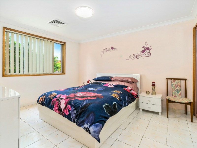 26 Woodlands Avenue, Bossley Park NSW 2176