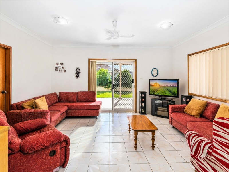 26 Woodlands Avenue, Bossley Park NSW 2176
