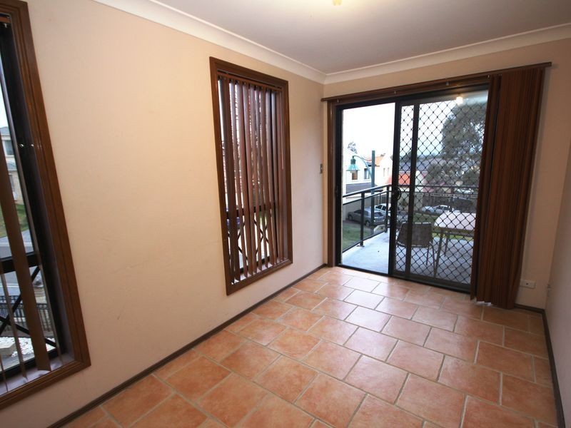 12A Ferraro Crescent, West Hoxton NSW 2171