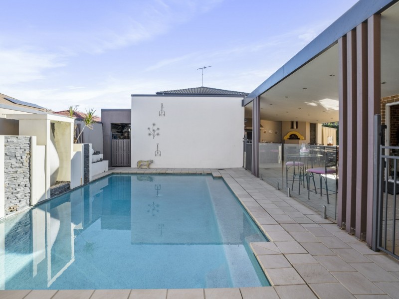 49 First Avenue, Hoxton Park NSW 2171