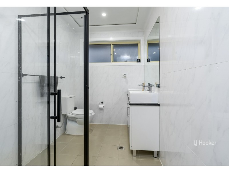 20 & 20a Corona Road, Fairfield West NSW 2165