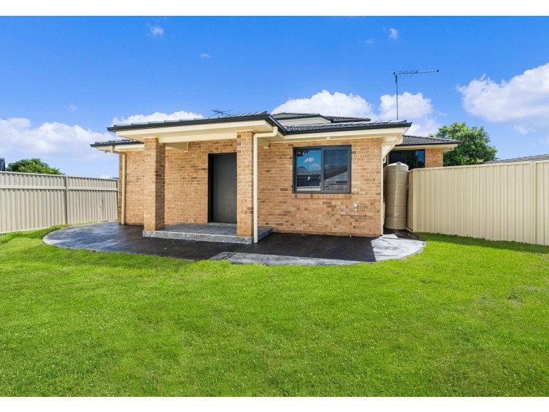 62 Kingfisher Avenue, Bossley Park NSW 2176