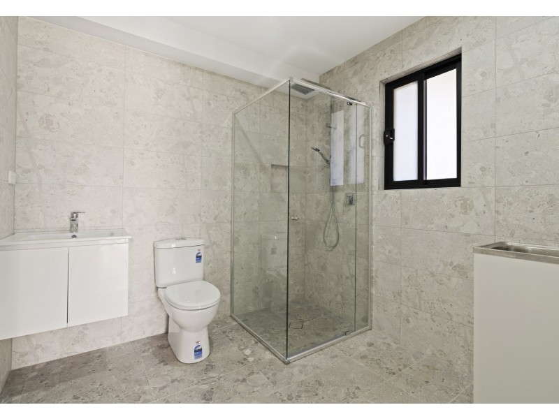 62 Kingfisher Avenue, Bossley Park NSW 2176