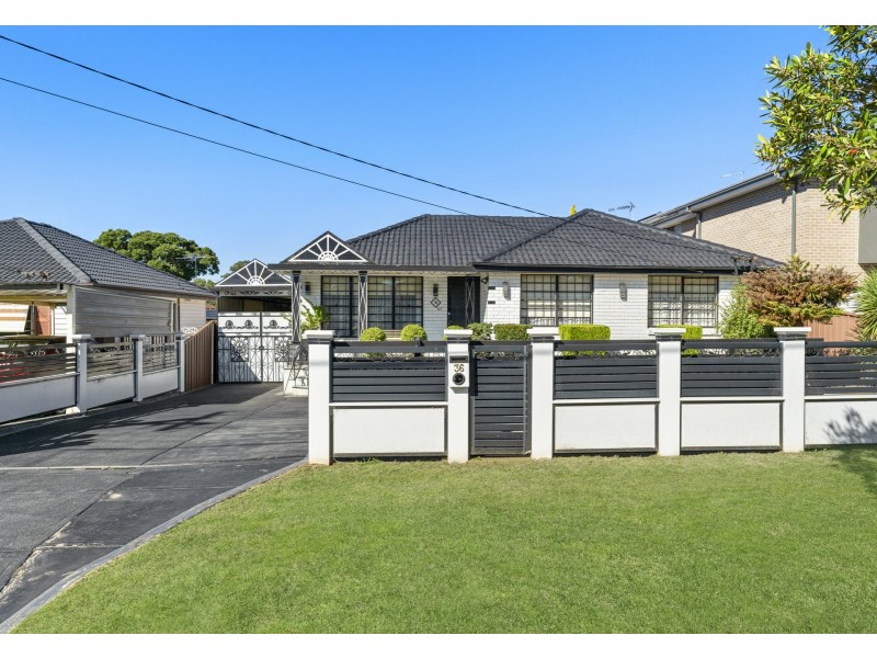 36 Tasman Parade, Fairfield West NSW 2165