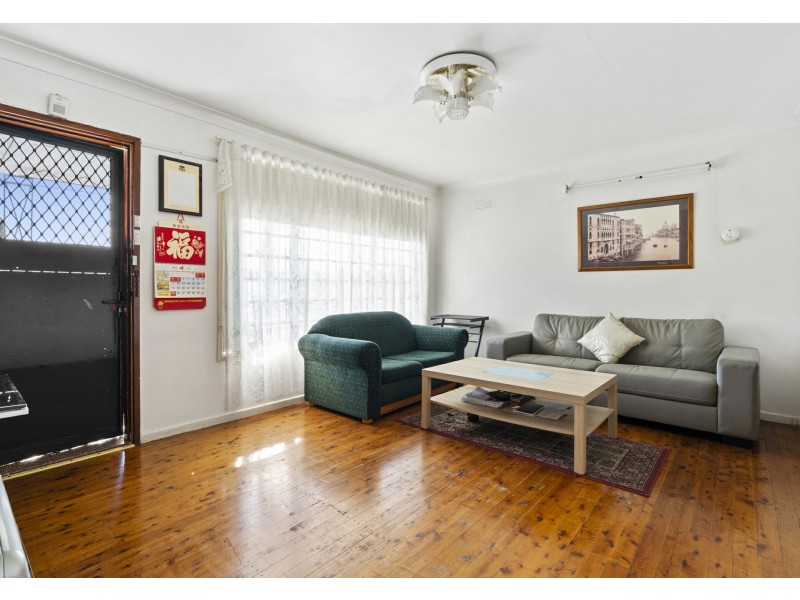 36 Tasman Parade, Fairfield West NSW 2165