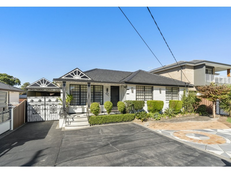 36 Tasman Parade, Fairfield West NSW 2165