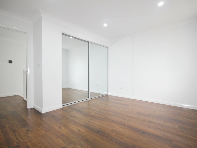 558B Smithfield Road, Greenfield Park NSW 2176