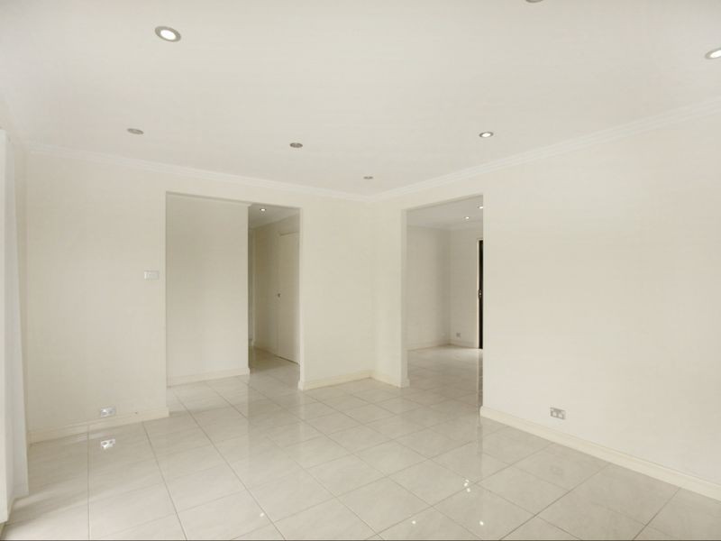68 Stranraer Drive, St Andrews NSW 2566