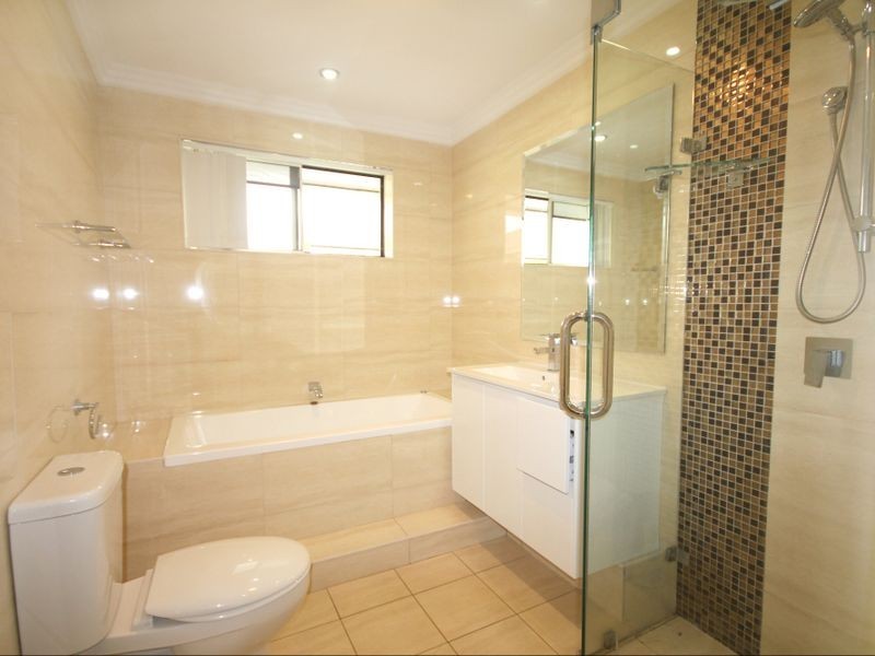 68 Stranraer Drive, St Andrews NSW 2566