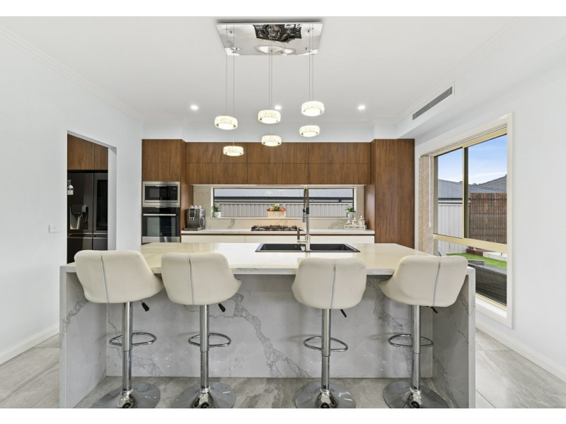 3 Caulfield Close, Currans Hill NSW 2567