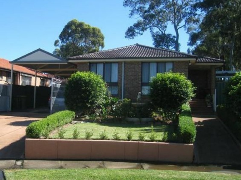 5 Tobruk Place, Bossley Park NSW 2176