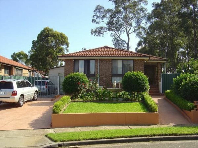 5 Tobruk Place, Bossley Park NSW 2176