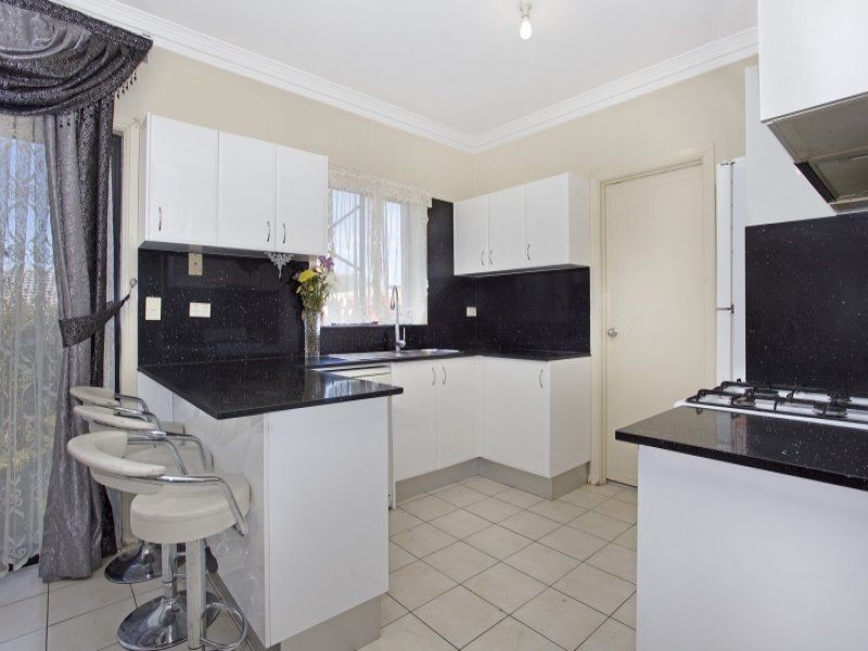 8/6-10 Ligar Street, Fairfield Heights NSW 2165