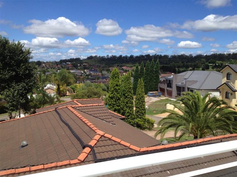 9 Hinder Close, Abbotsbury NSW 2176