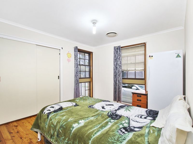 32 Bettong Crescent, Bossley Park NSW 2176