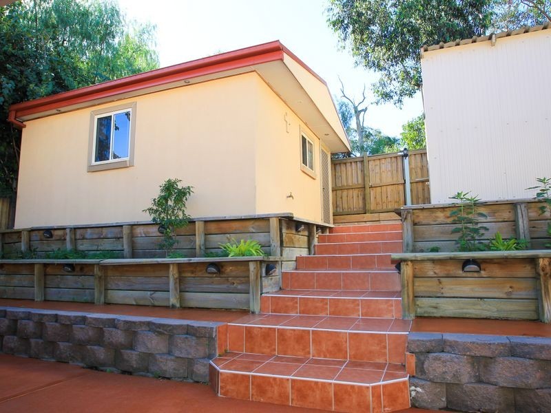 6 Palace Court, Cecil Hills NSW 2171