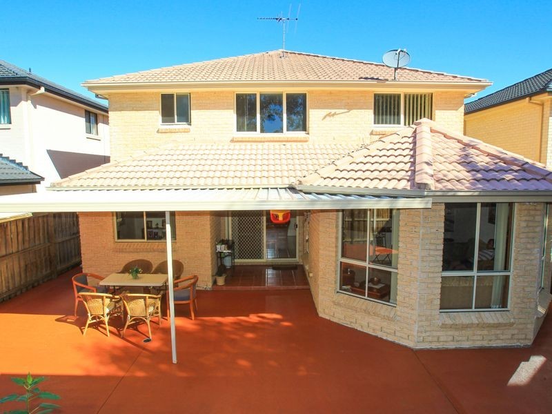 6 Palace Court, Cecil Hills NSW 2171