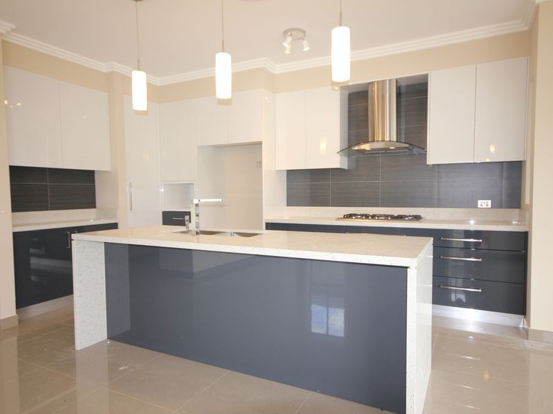 226 McIver Avenue, Middleton Grange NSW 2171