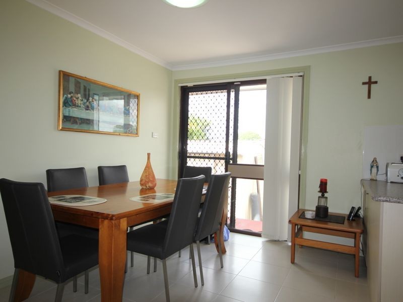 15 Dandenong Close, Bossley Park NSW 2176