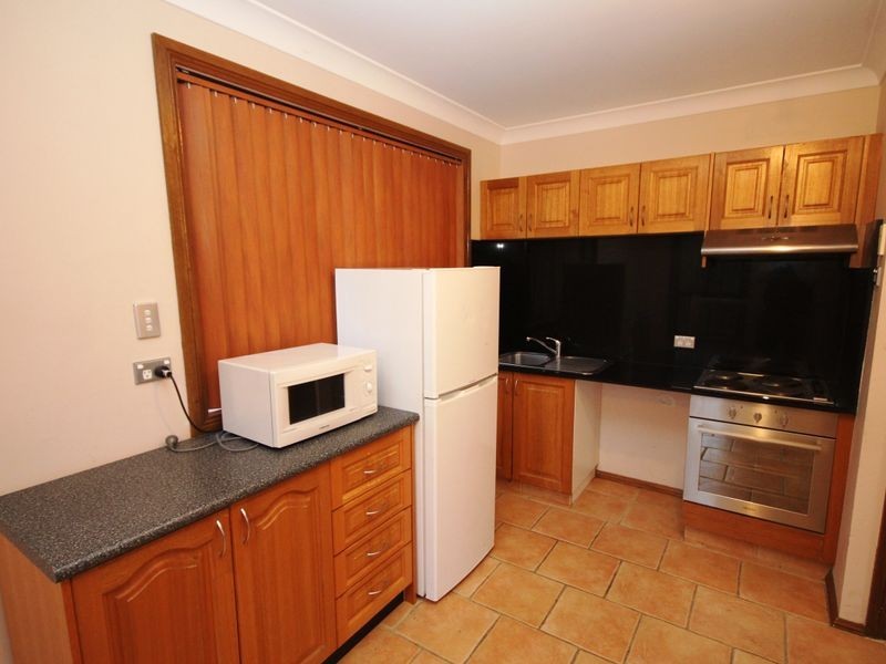 12A Ferraro Crescent, West Hoxton NSW 2171