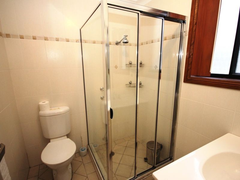 12A Ferraro Crescent, West Hoxton NSW 2171