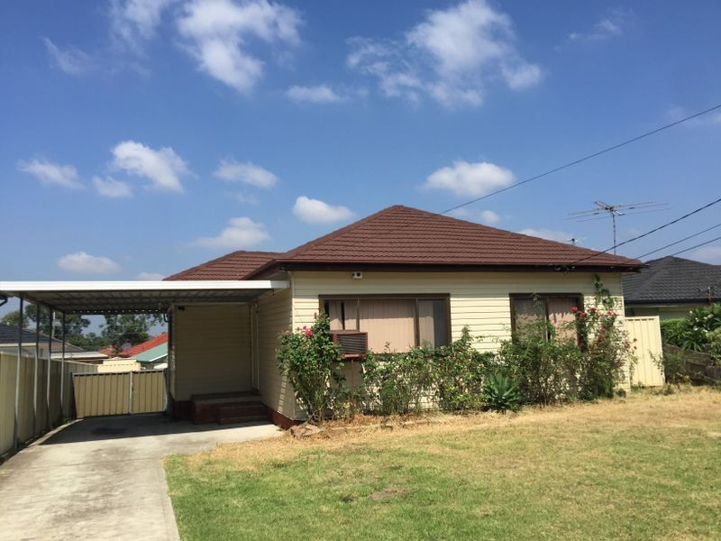 12 Canobolas Street, Fairfield West NSW 2165