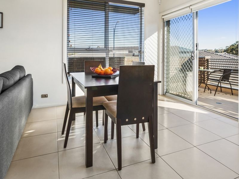 11 Cessna Avenue, Middleton Grange NSW 2171