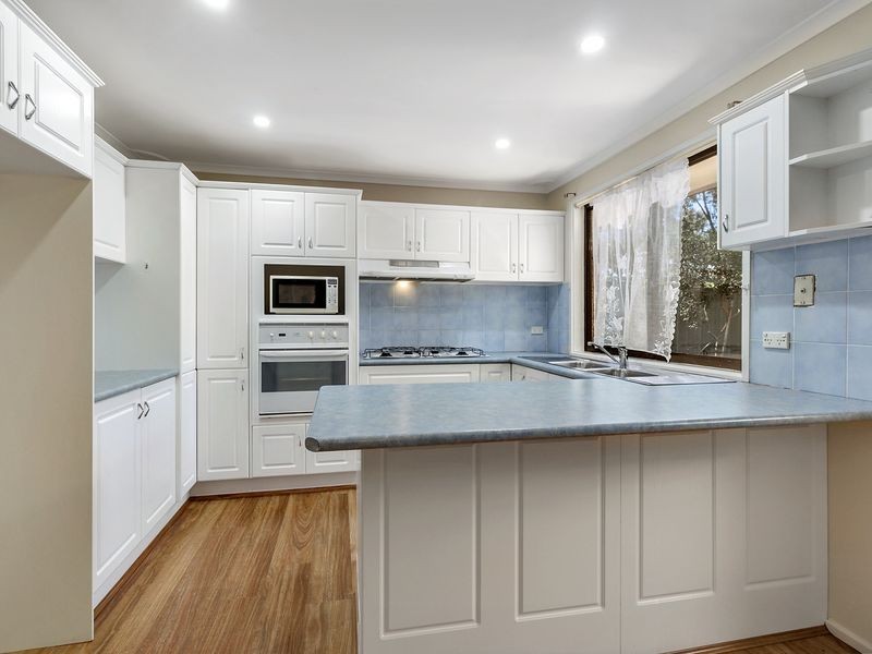 2/6 Tobruk Place, Bossley Park NSW 2176