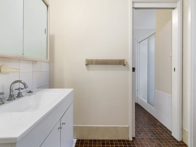 2/6 Tobruk Place, Bossley Park NSW 2176