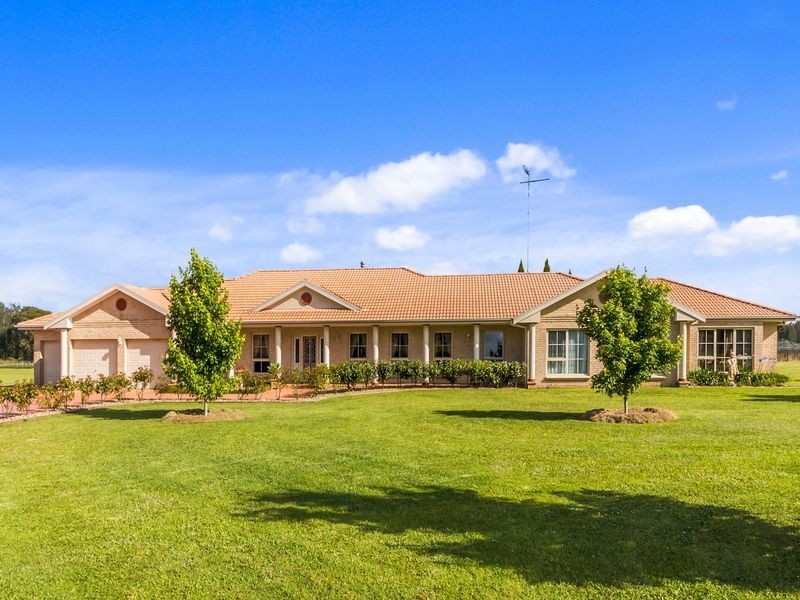 30-32 Coreen Avenue, Cecil Park NSW 2178