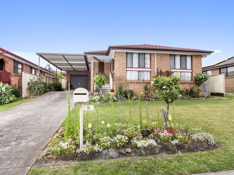 9 Quarry Road, Bossley Park NSW 2176