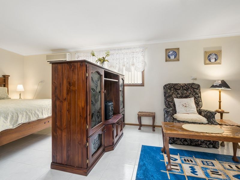 9 Quarry Road, Bossley Park NSW 2176