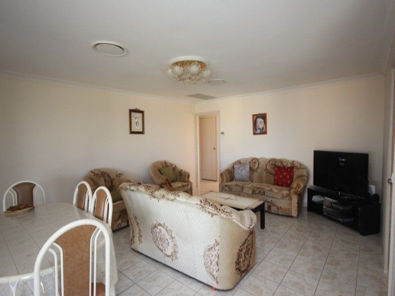 72 Kalang Road, Edensor Park NSW 2176